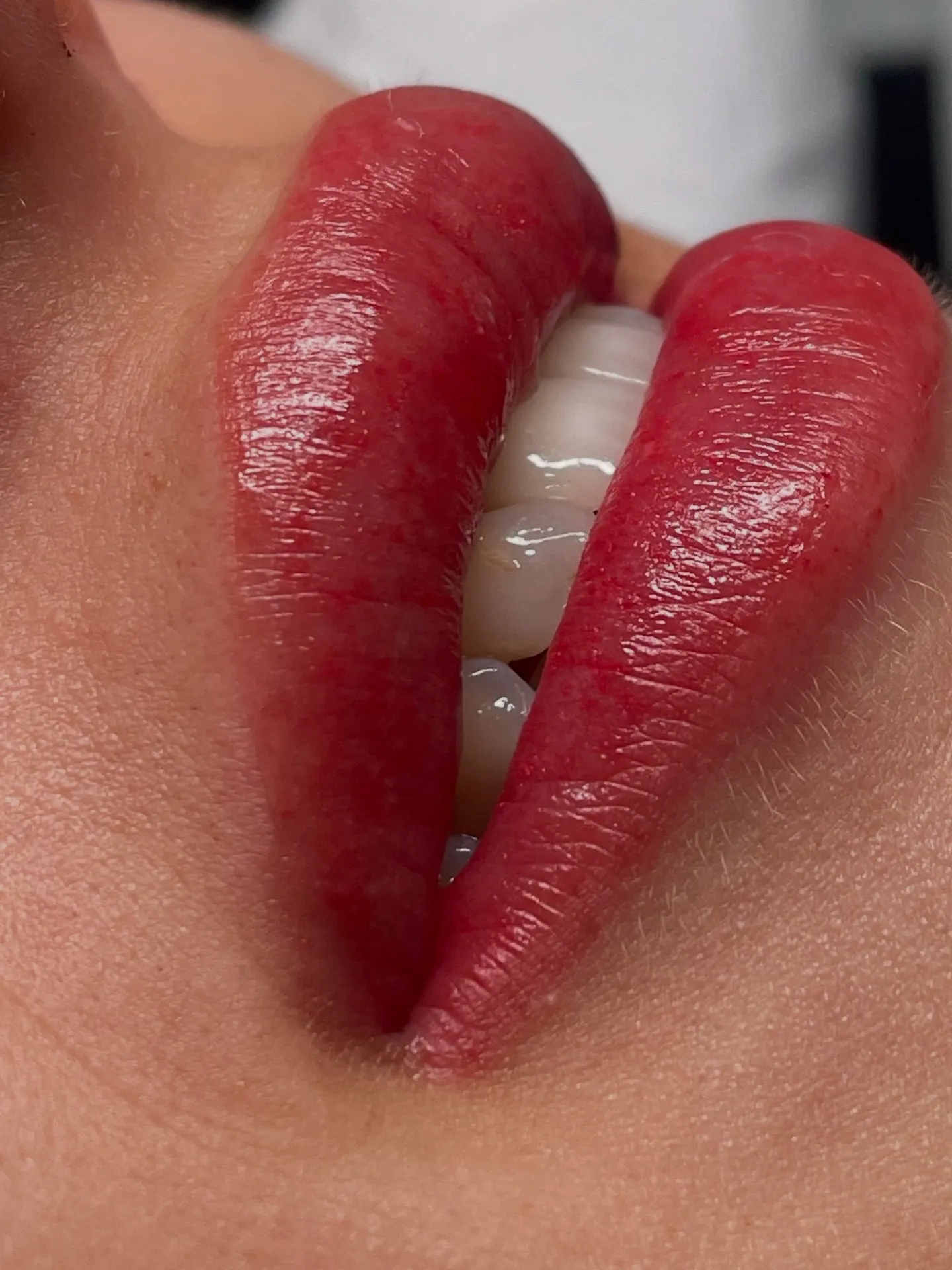 Kursi Make-Up Permanent (1200 ore)